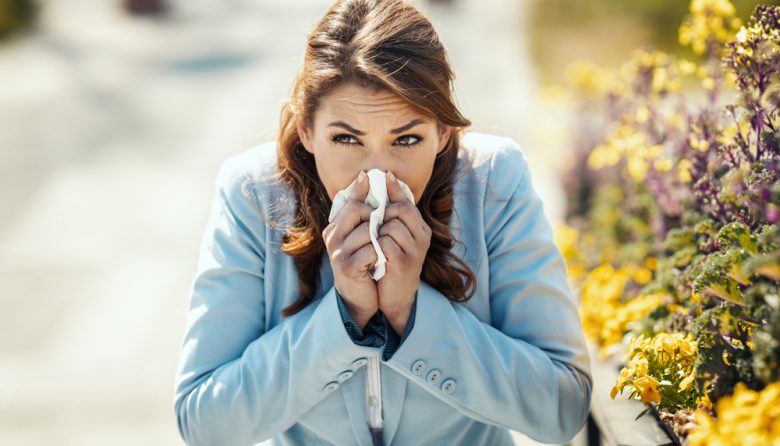 A woman suffers from severe allergy symptoms