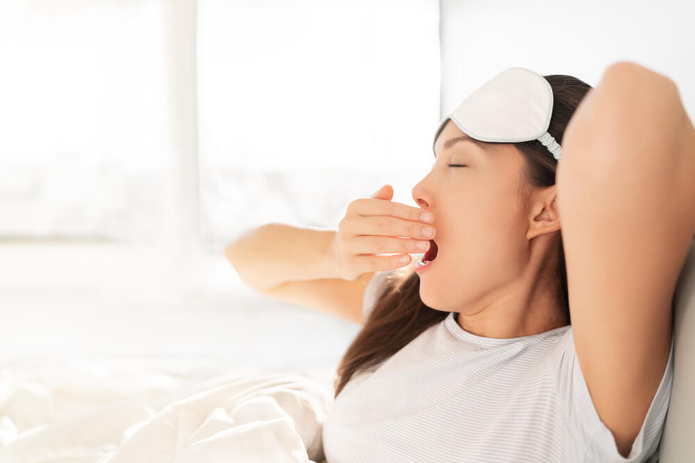 If your symptoms worsen with nighttime allergies, you will likely experience morning fatigue and drowsiness